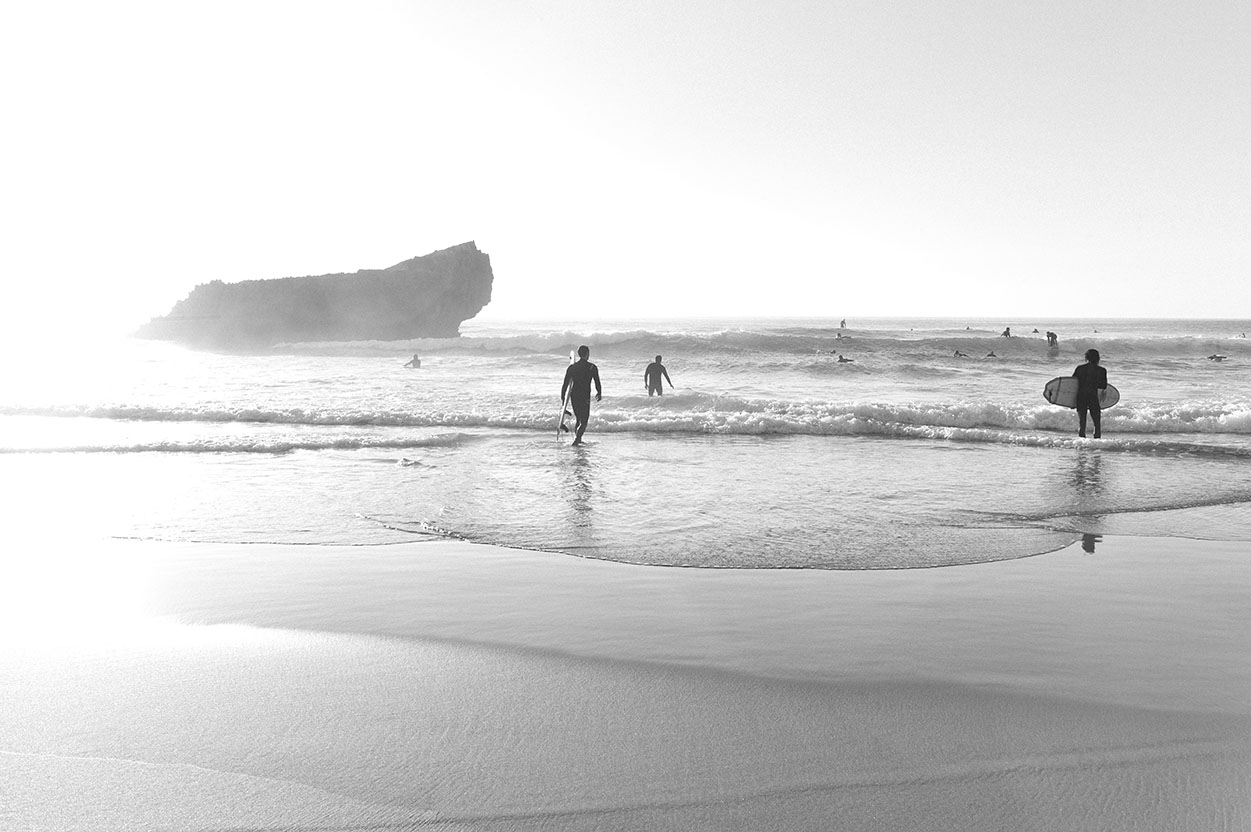 Portugal Sagres les surfeurs