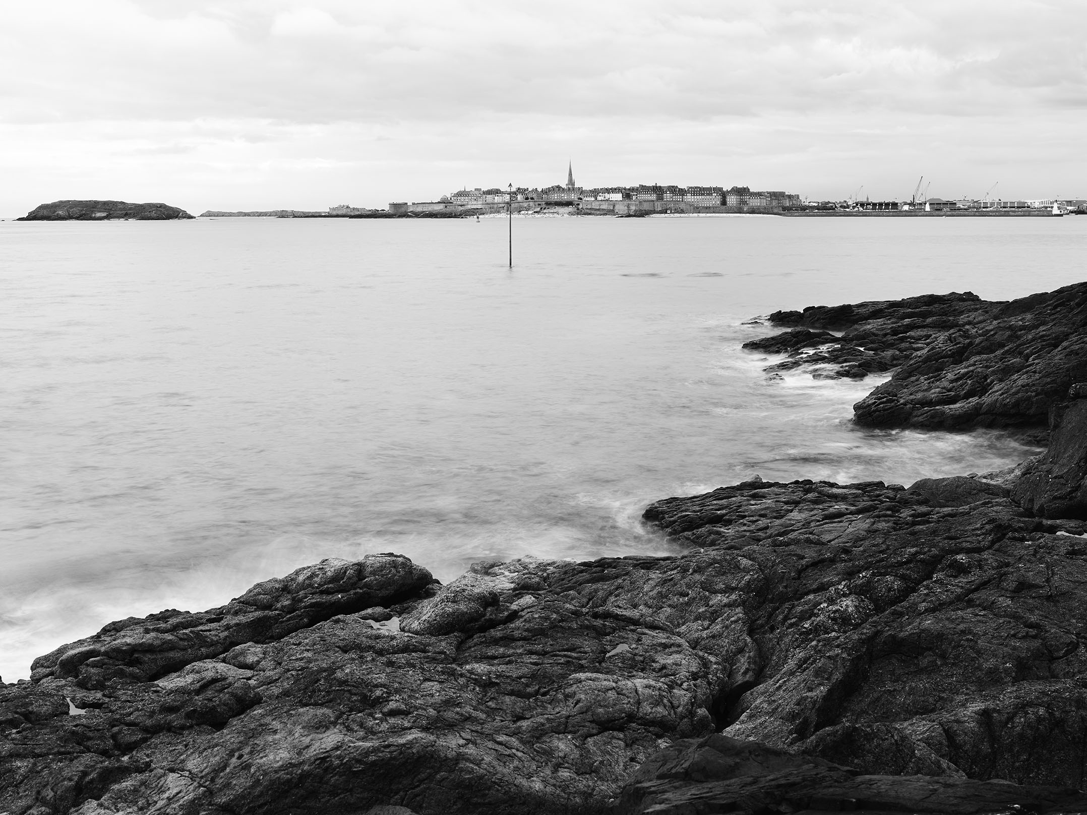 Saint-Malo vu depuis Dinard 02